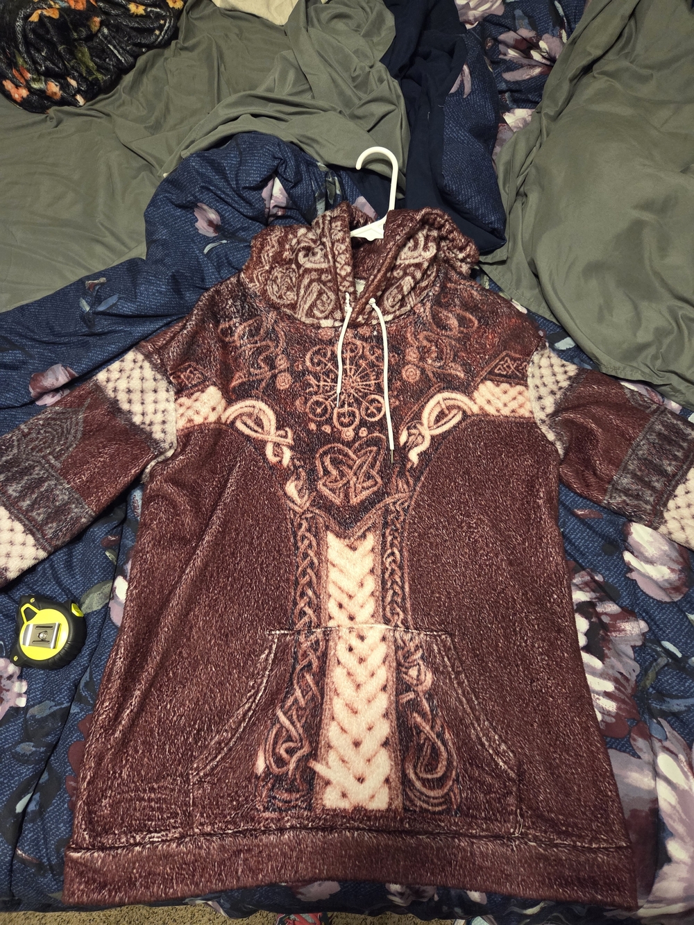 Women’s Hooded Knit Sweater in Maroon with Pattern